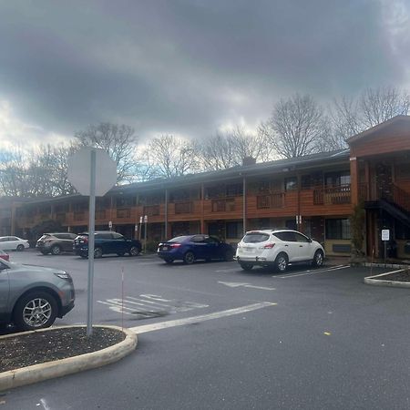 Surestay Plus By Best Western Woodbury Inn Екстериор снимка