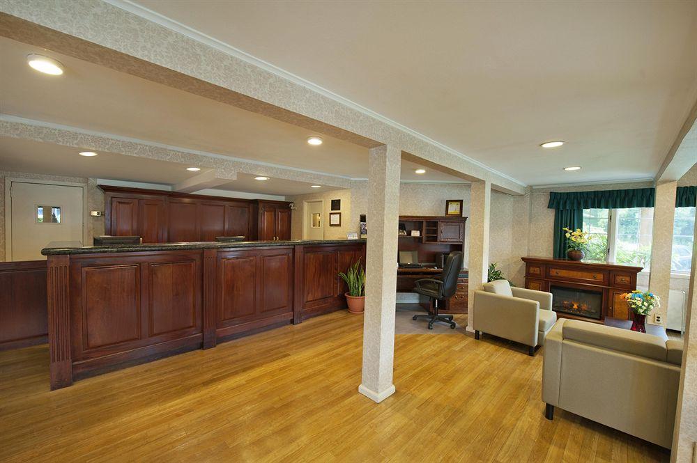 Surestay Plus By Best Western Woodbury Inn Интериор снимка
