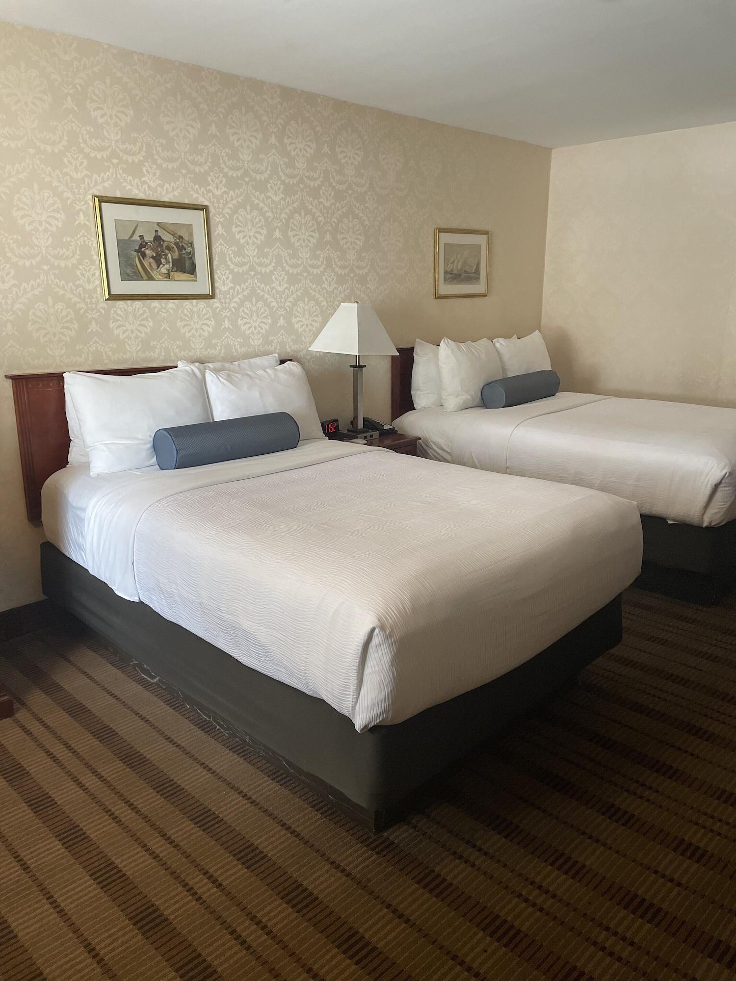 Surestay Plus By Best Western Woodbury Inn Екстериор снимка