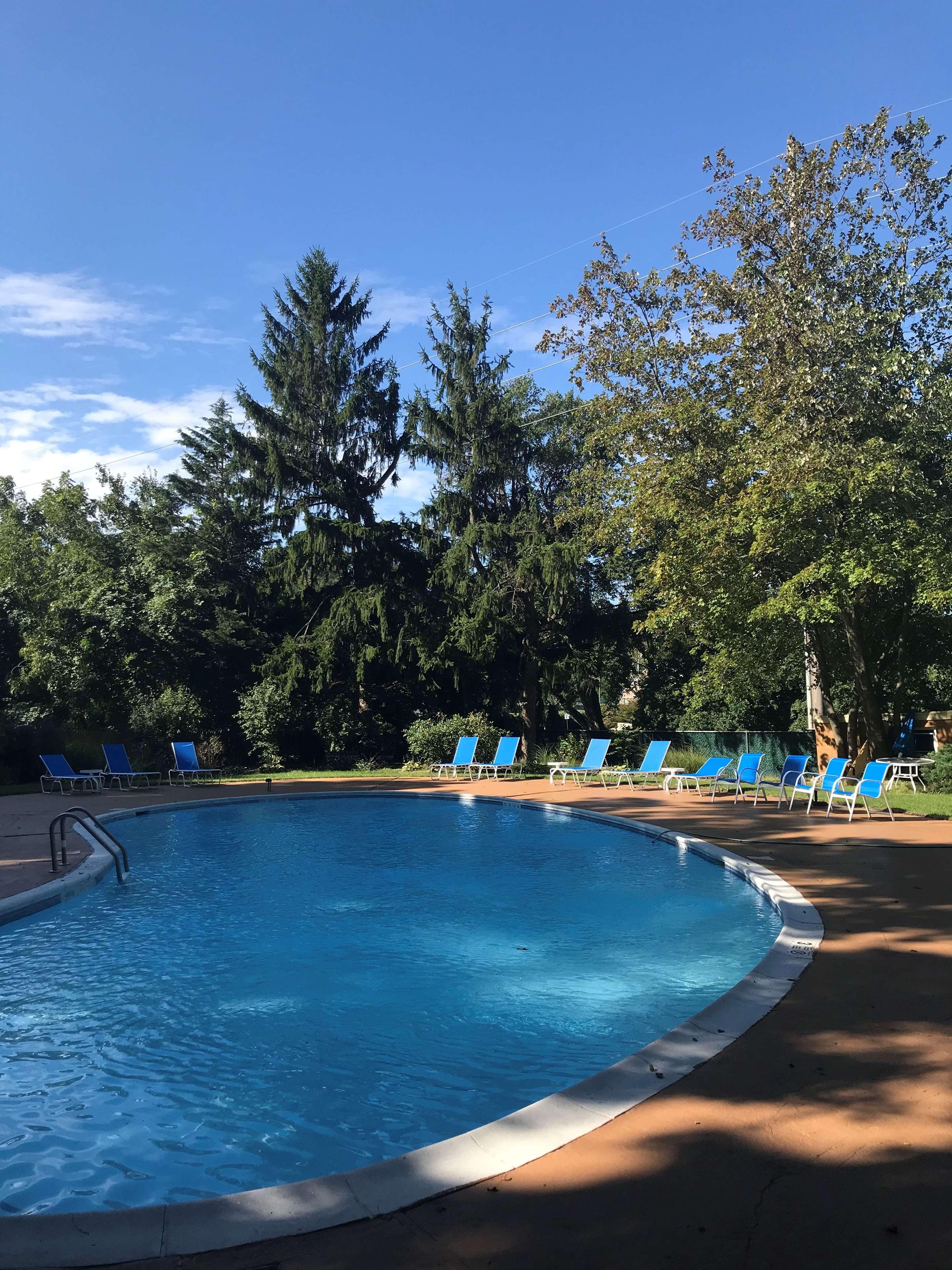 Surestay Plus By Best Western Woodbury Inn Екстериор снимка