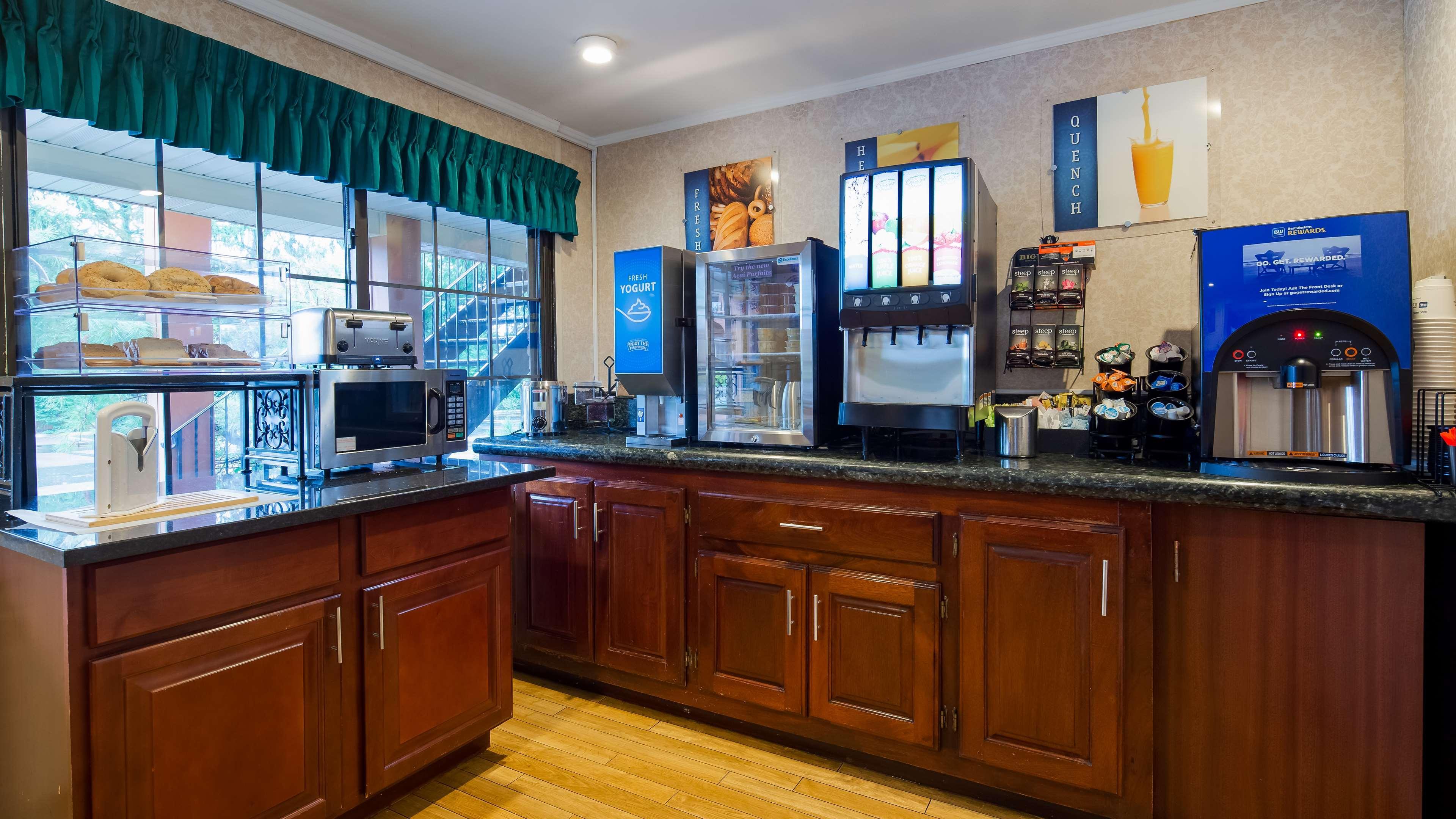 Surestay Plus By Best Western Woodbury Inn Екстериор снимка
