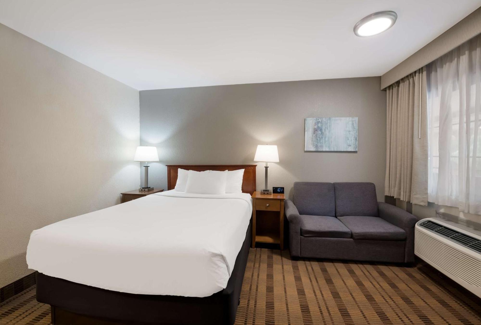 Surestay Plus By Best Western Woodbury Inn Екстериор снимка