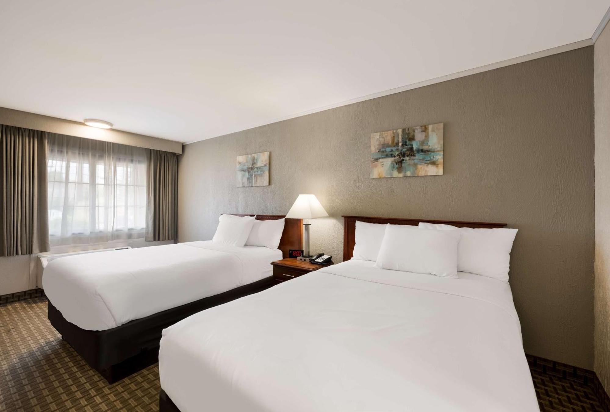 Surestay Plus By Best Western Woodbury Inn Екстериор снимка