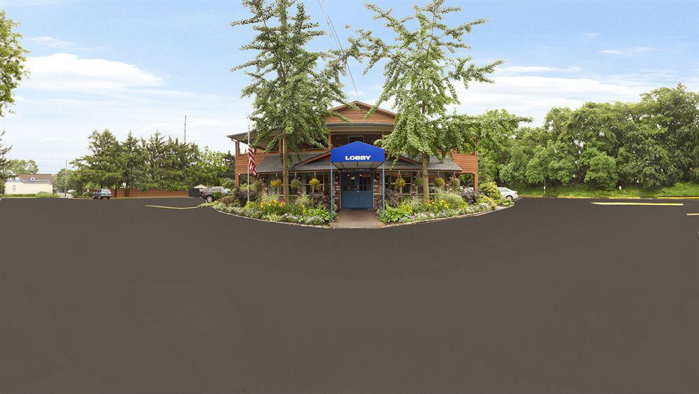Surestay Plus By Best Western Woodbury Inn Екстериор снимка